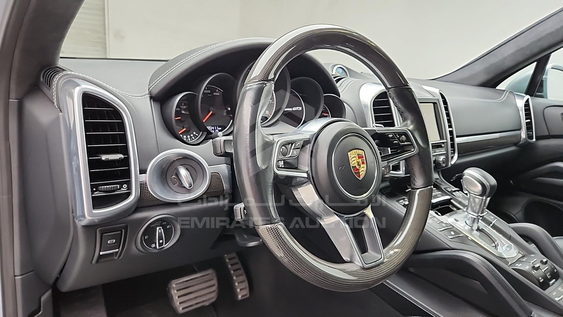 2016 PORSCHE CAYENNE VIN: WP1ZZZ92ZGLA72836