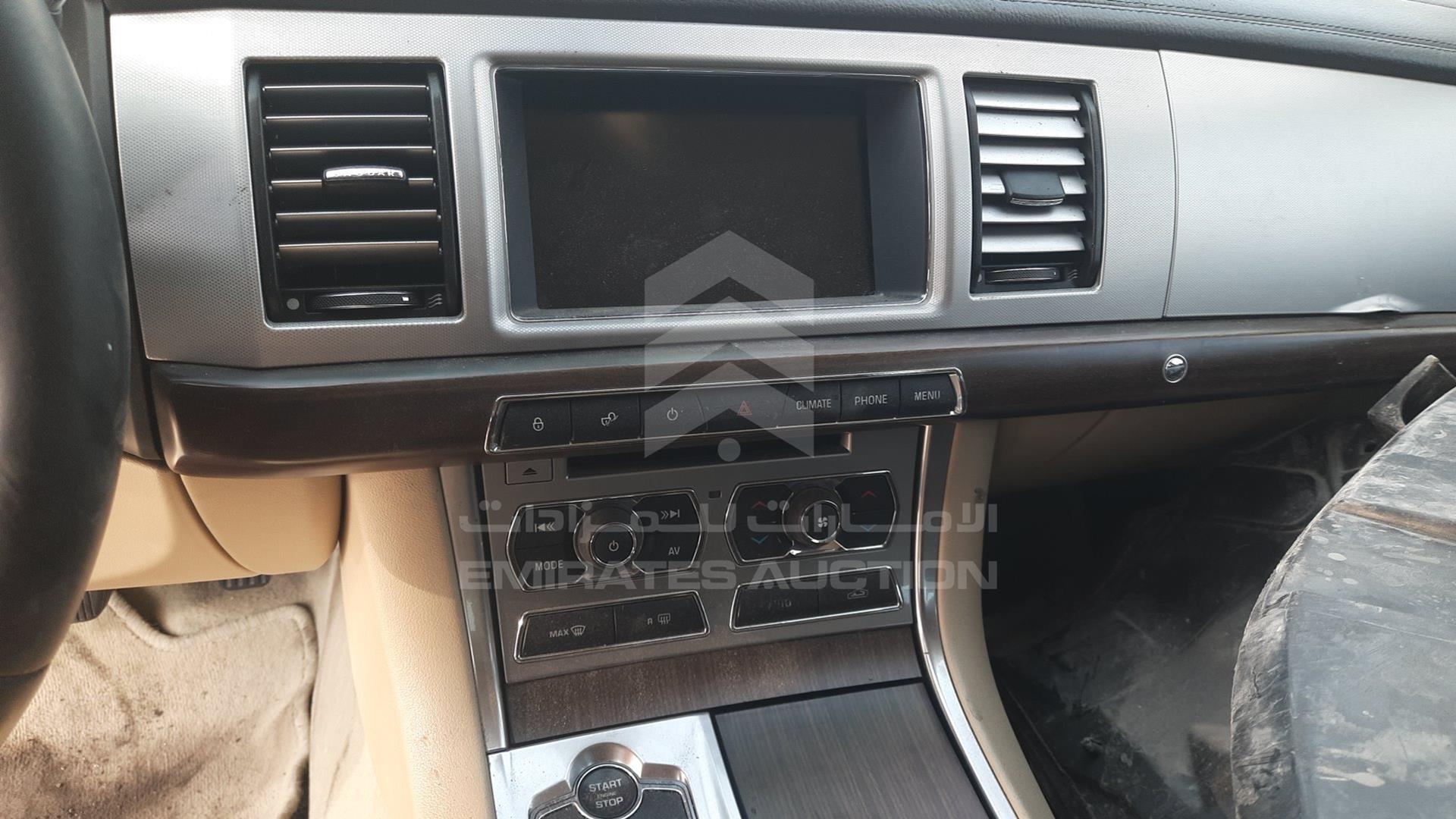 2012 JAGUAR XF VIN: SAJAA05F2CLS41075