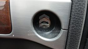 2008 Volkswagen Touareg — Keys — Photo 2 — Thumbnail