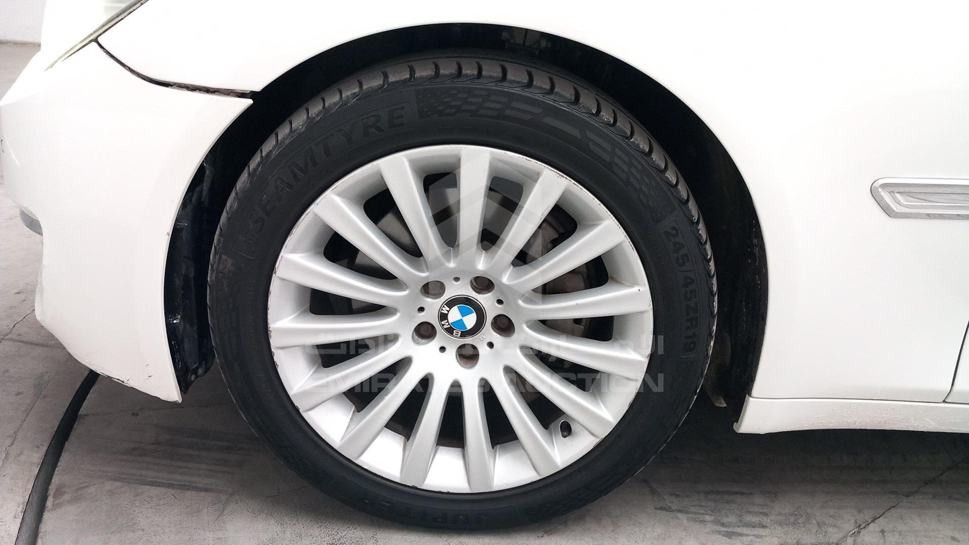 2013 BMW 730 VIN: WBAYE2109DDZ45880