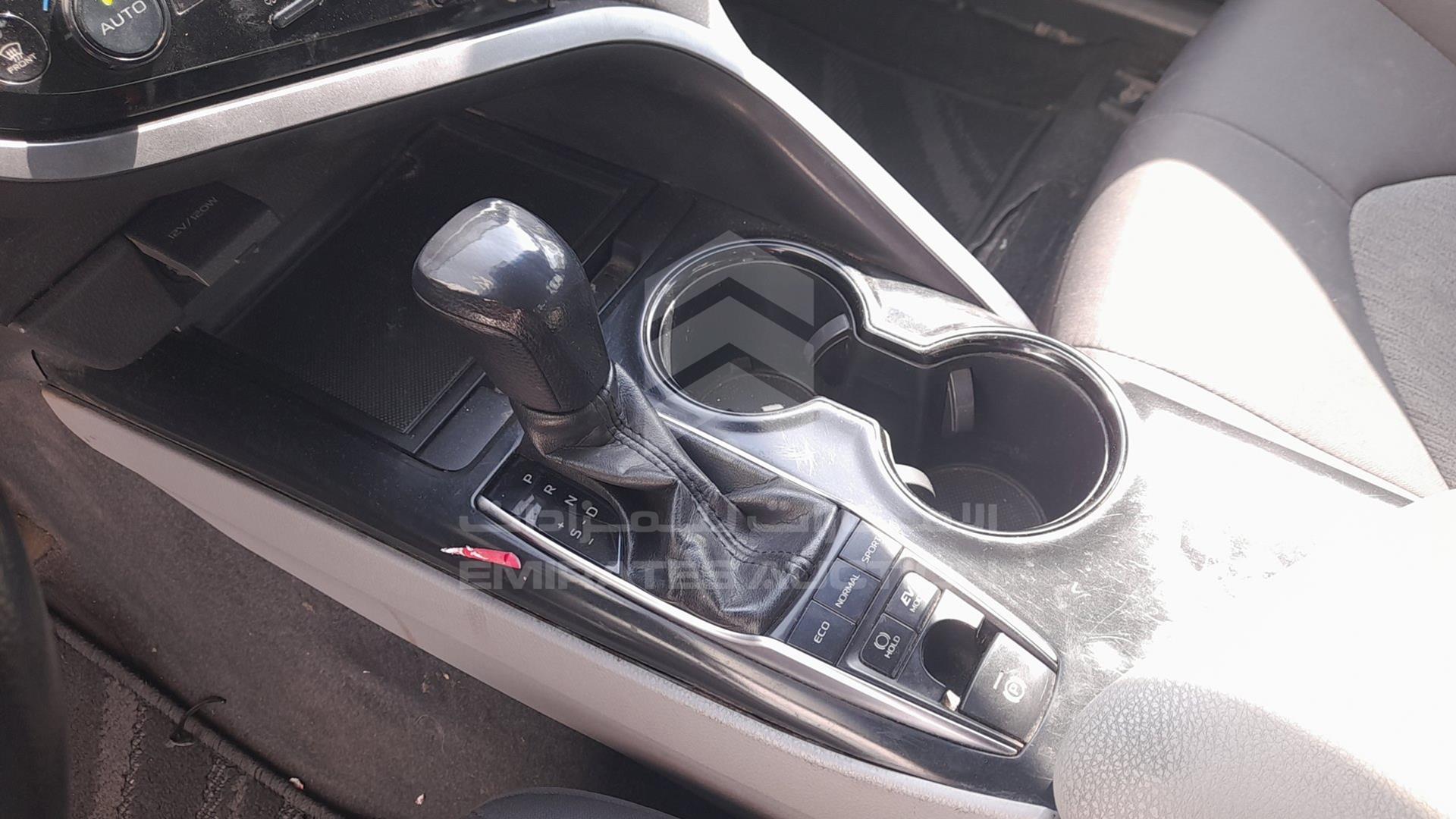 2019 TOYOTA CAMRY VIN: JTNB29HK0K3020128