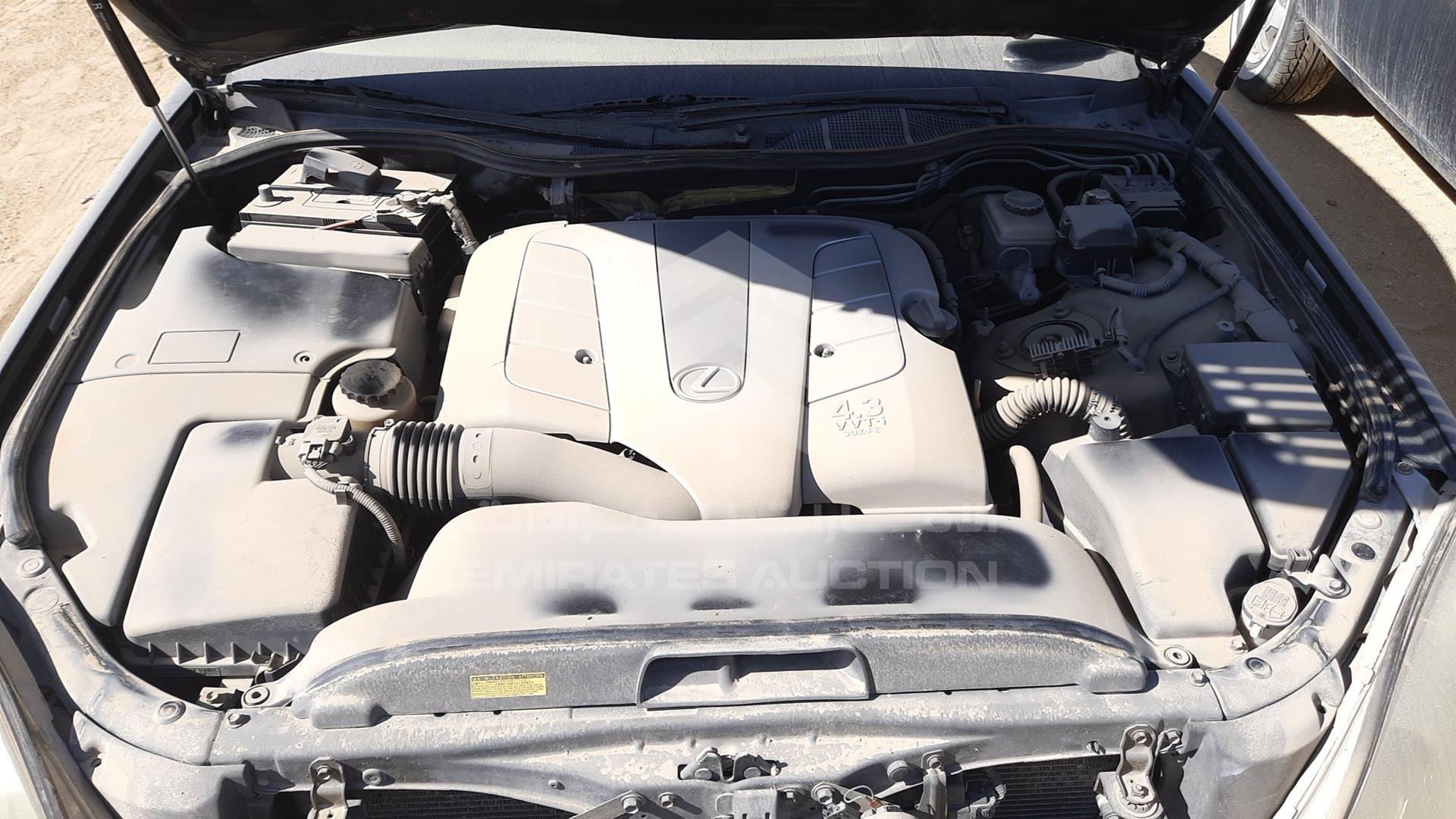 2001 LEXUS LS 430 VIN: JTHBN30F110032729