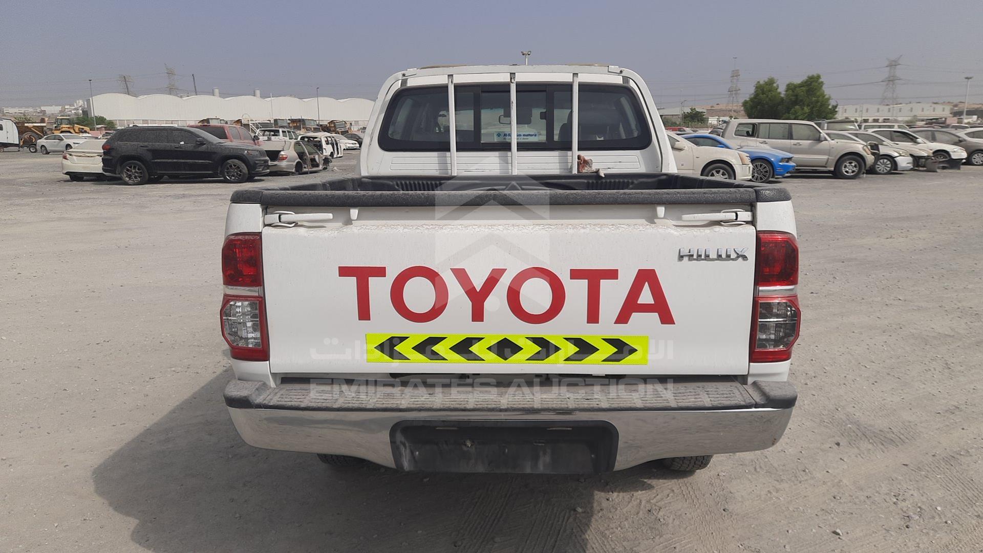 2014 TOYOTA HILUX VIN: MR0FX22G3E1396570