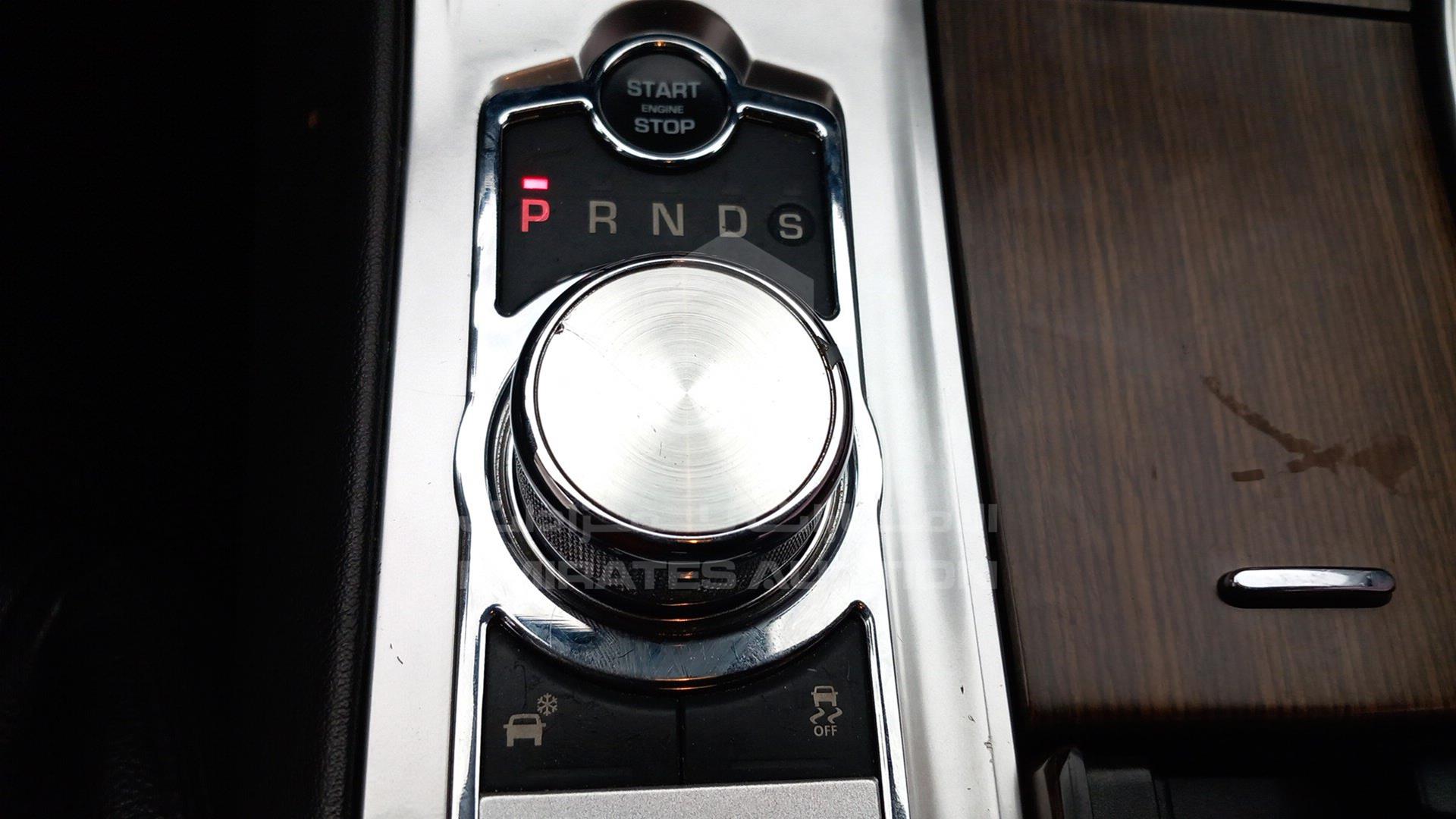 2013 JAGUAR XF VIN: SAJAA05N2DPU03191