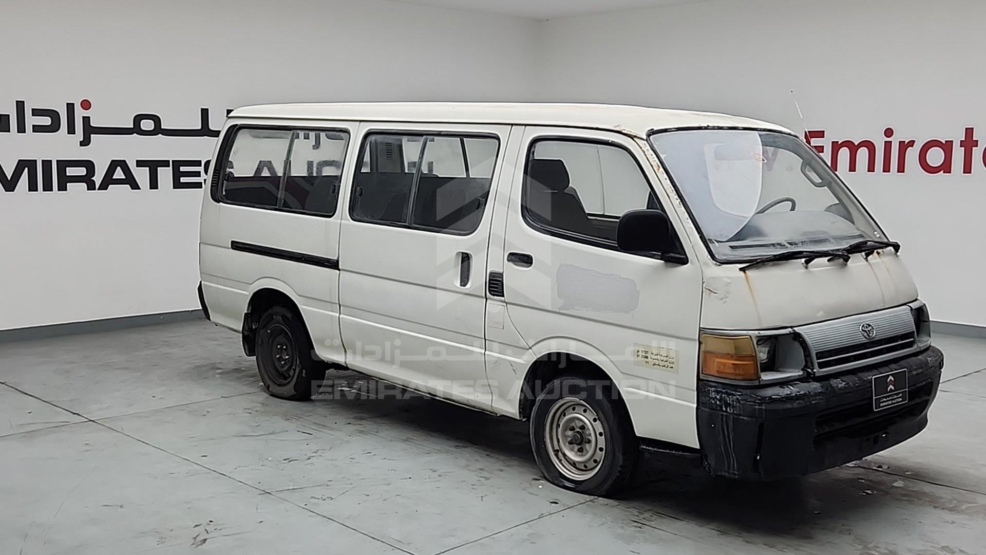 1996 TOYOTA HIACE VIN: RZH1150002393