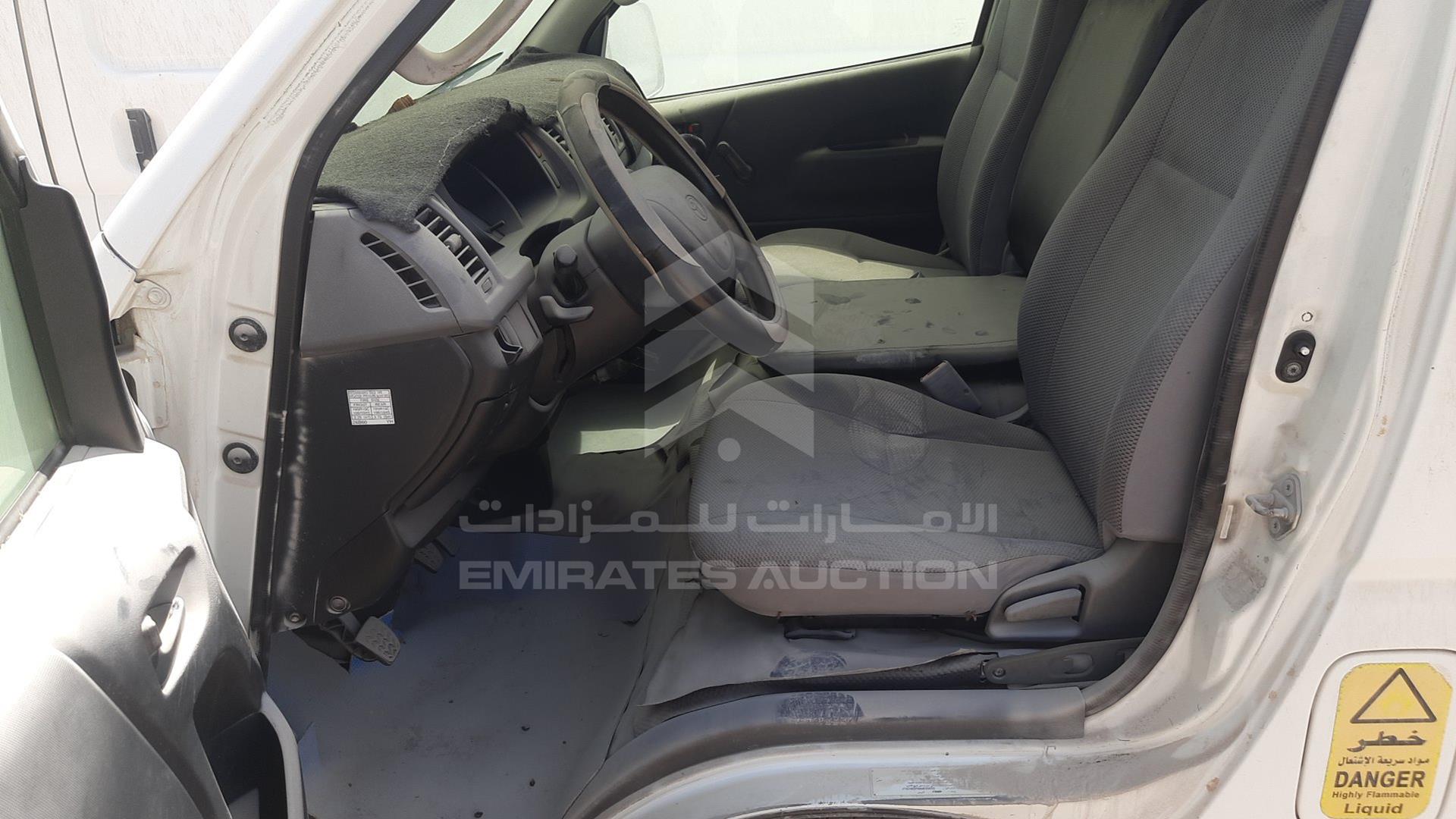 2010 TOYOTA HIACE VIN: JTGJX02P8A0033553