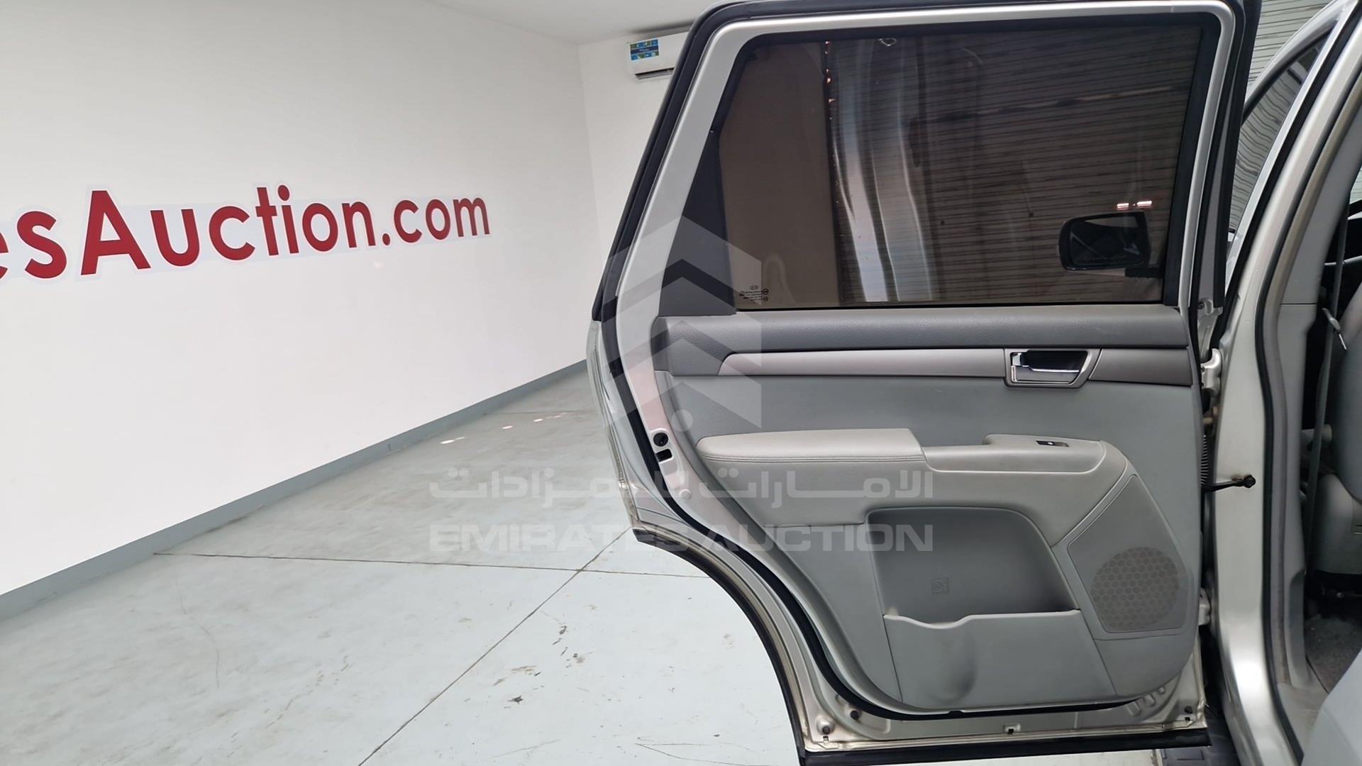 2012 KIA MOHAVE VIN: KNAKN8113C5074811