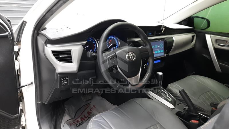 RKLBL9HE7F5241122 Auction: EmiratesAuction Lot: 407963 RKLBL9HE7F5241122 Toyota Corolla 2015 WHITE Photo 15