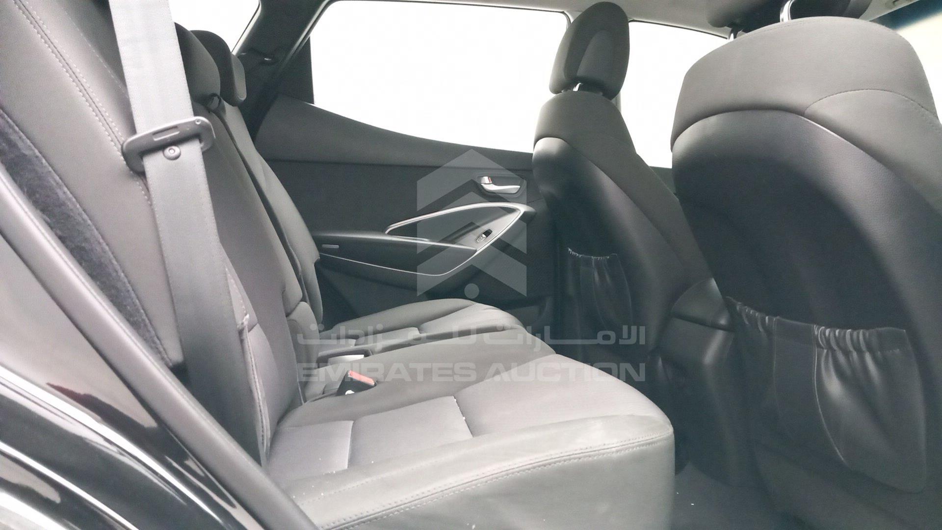 2015 HYUNDAI SANTA FE VIN: KMHSU81E8FU368459