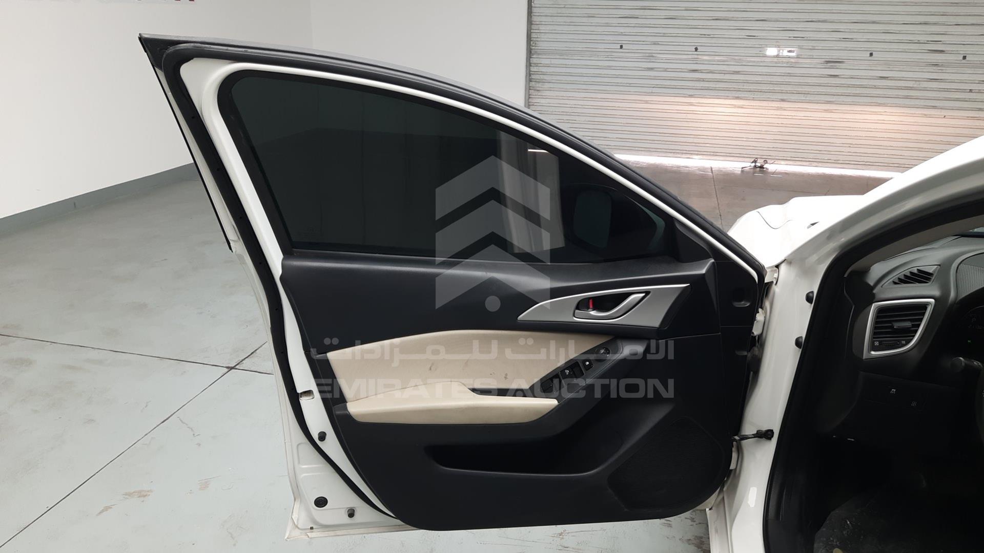 2019 MAZDA 3 VIN: JM7BN1SZ4K1248122