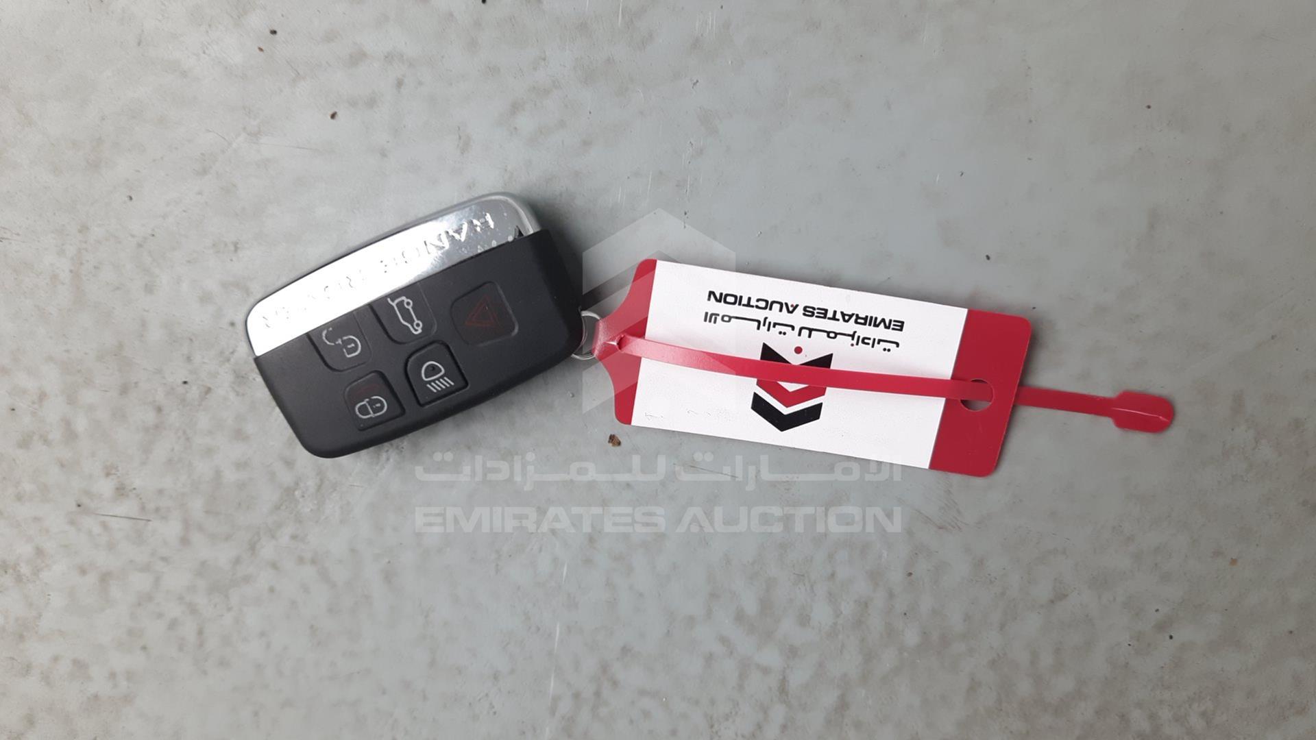 2015 LAND ROVER LR4 VIN: SALLAAAV6FA775622