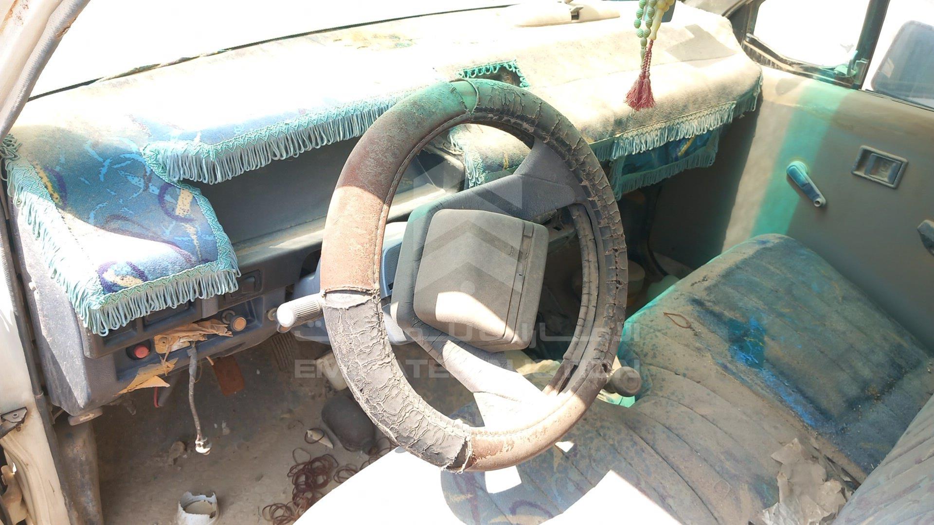 1992 MITSUBISHI L 200 VIN: D0NK130NP00582