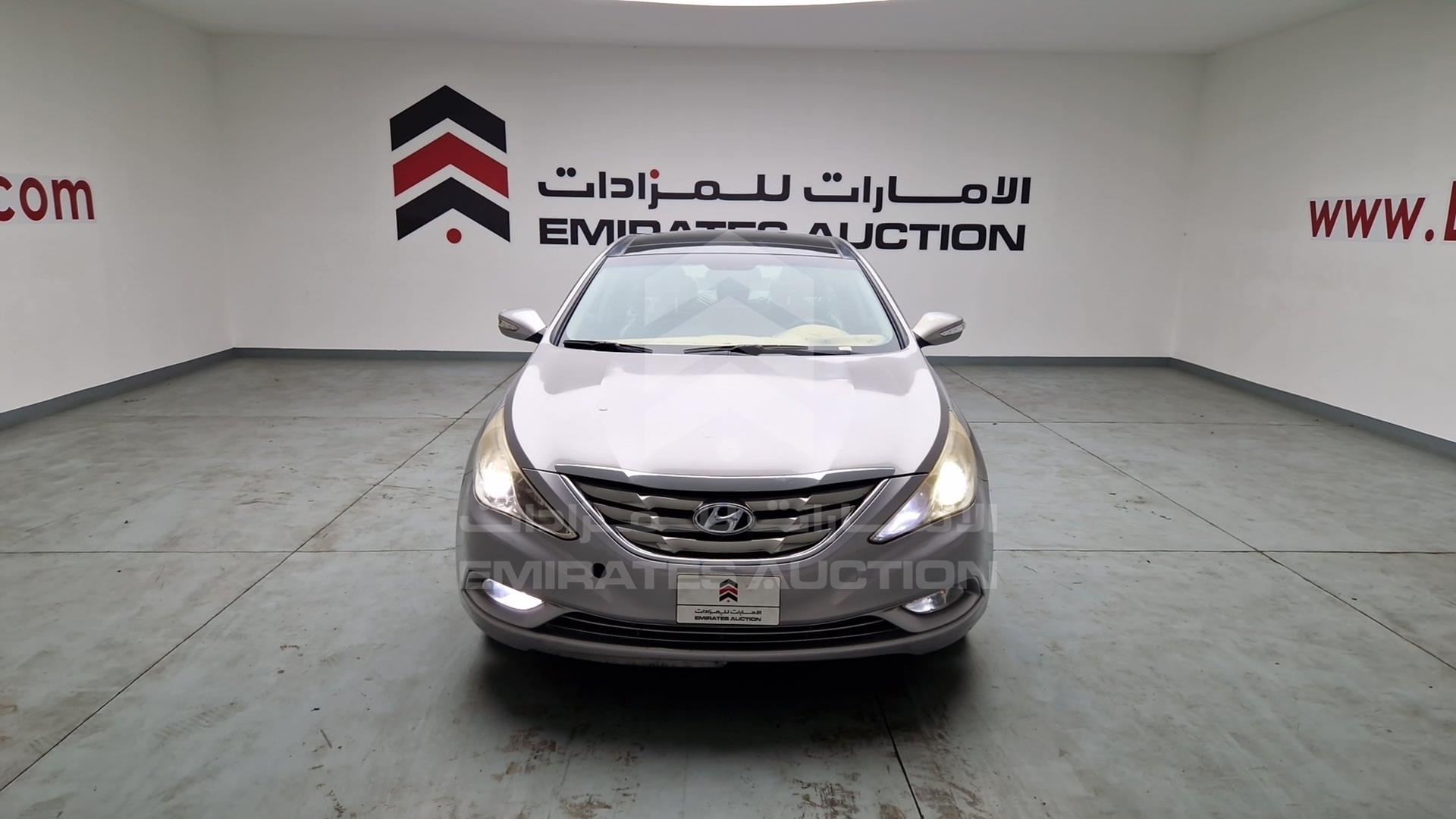 2012 HYUNDAI SONATA VIN: KMHEC41C2CA388372
