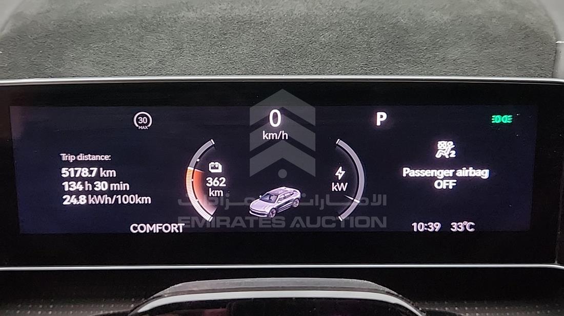 2024 Zeekr 001 — Speedometer & RPM Gauges — Photo 15