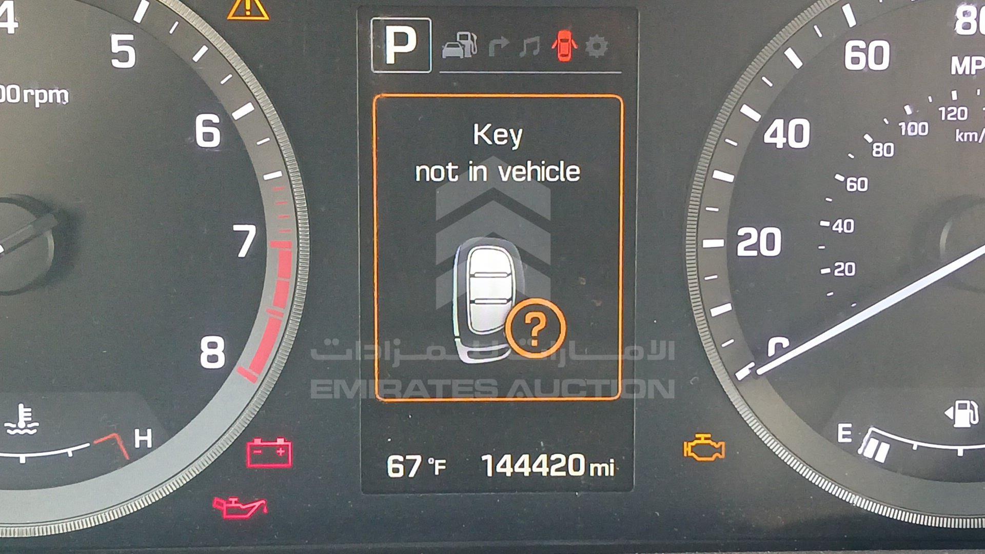 2015 HYUNDAI SONATA VIN: 5NPE34AF0FH092763