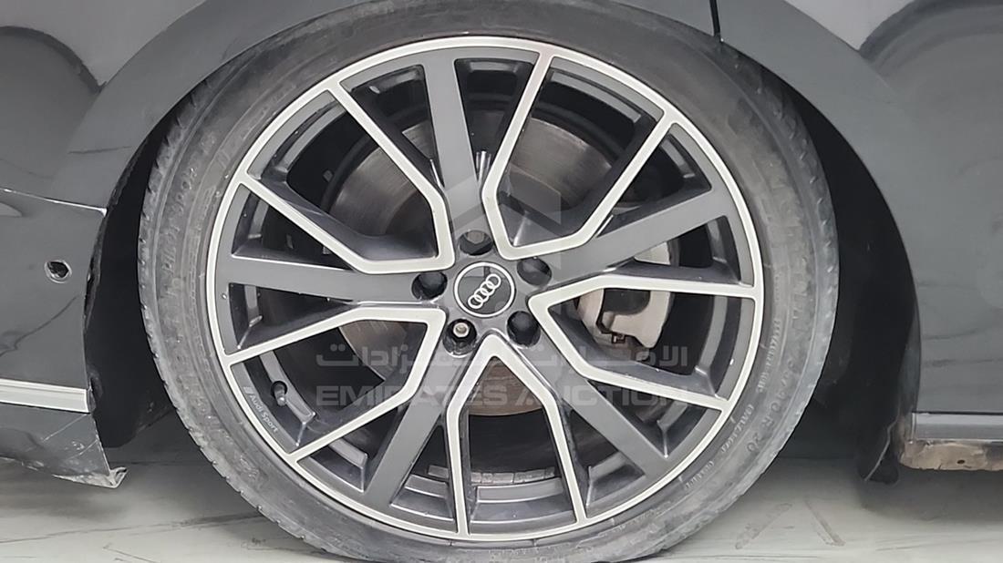 اودي A8 2020 — الباب الخلفي الأيمن — صورة 33