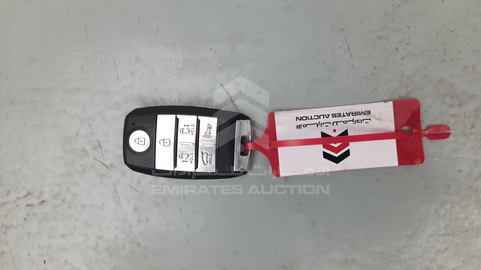 2019 KIA CARNIVAL VIN: KNHMF37ABKS490799