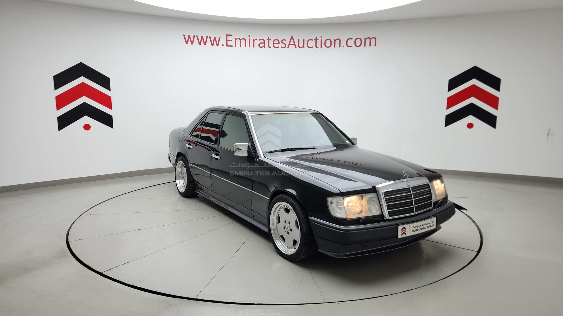 1992 MERCEDES E 300 VIN: WDB1240301B701480