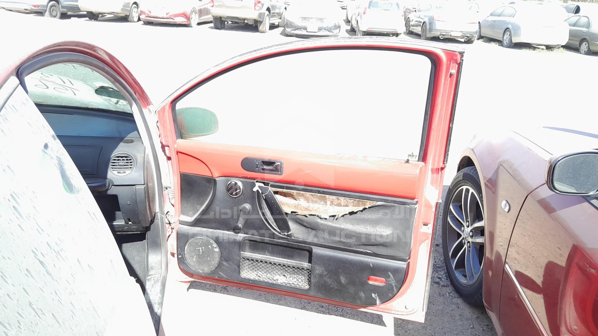 2002 VOLKSWAGEN BEETLE VIN: WVWZZZ9CZ2M637343