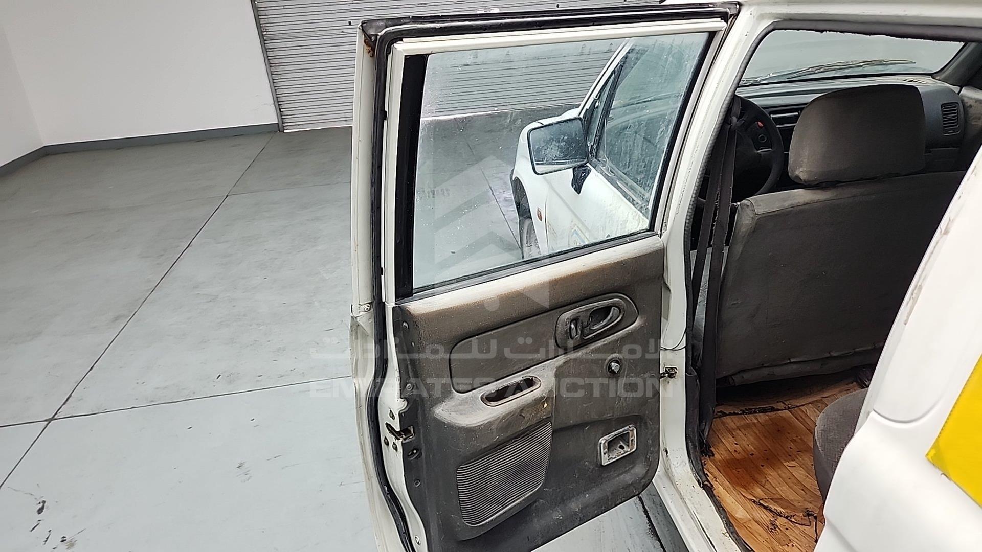 1998 MITSUBISHI L 200 VIN: MMBJNK640WD062214