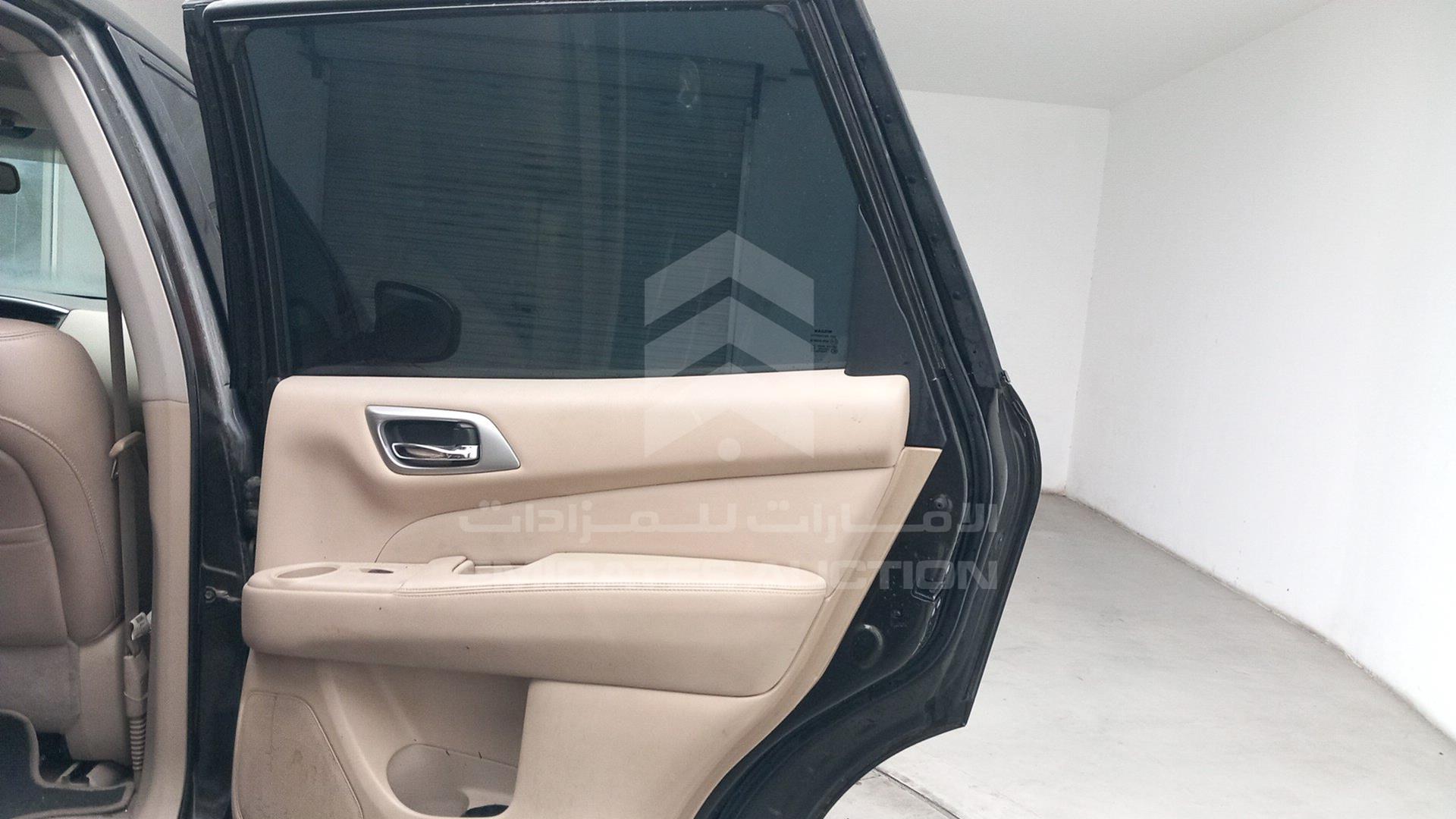 2015 NISSAN PATHFINDER VIN: 5N1AR2M56FC639563