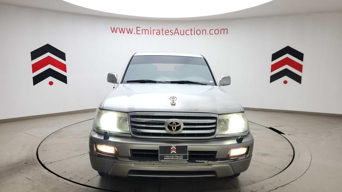 2006 Toyota Land Cruiser — 360-degree view