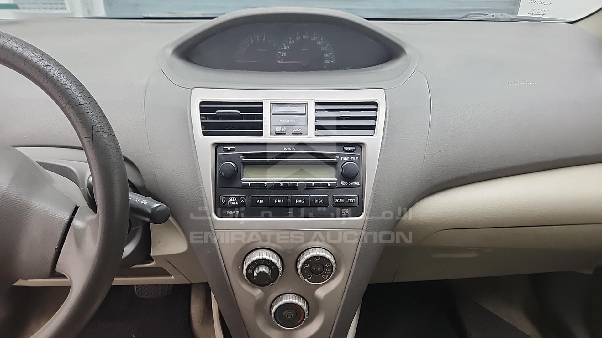 2011 TOYOTA YARIS VIN: JTDBW9231B1207786
