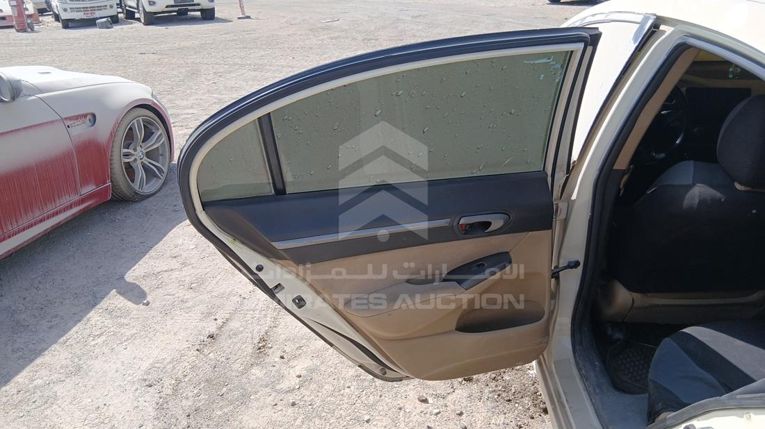 هوندا سيفيك 2008 — الباب الخلفي الأيسر — صورة 19