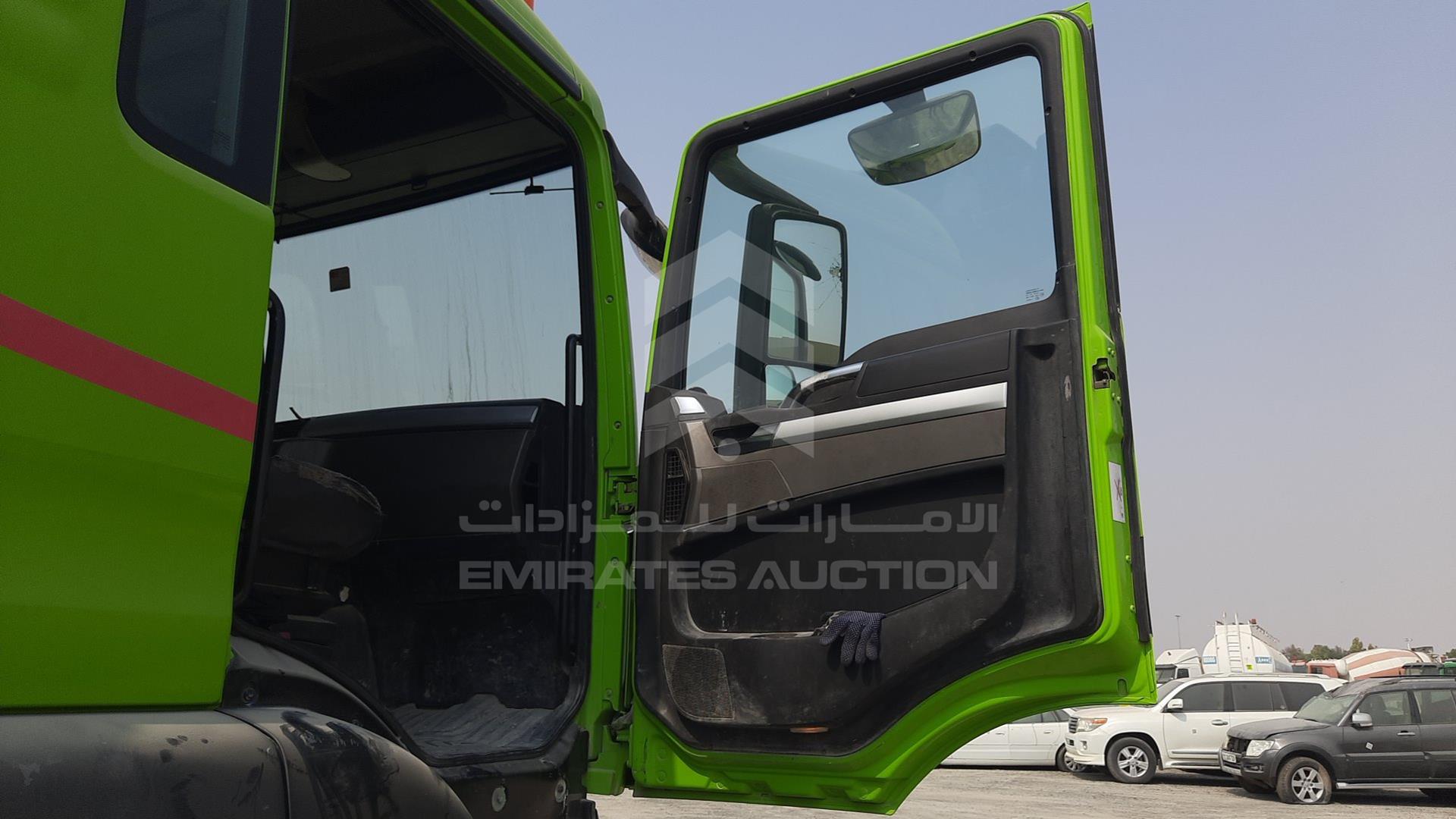 2014 MAN --- VIN: WMA39WZZ4EL068351