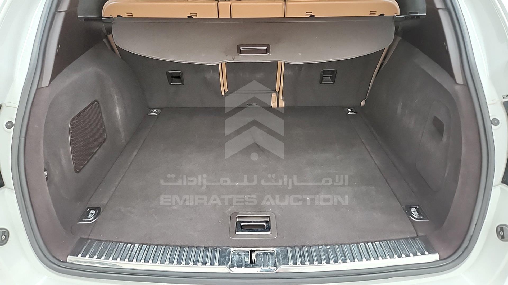 2013 PORSCHE CAYENNE GTS VIN: WP1ZZZ92ZDLA76369
