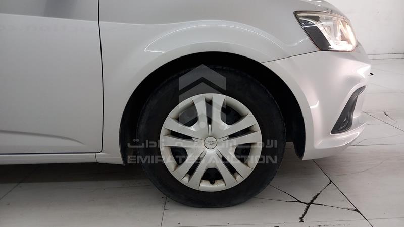 KL1JD5CE5JB010047 Auction: EmiratesAuction Lot: 408504 KL1JD5CE5JB010047 Chevrolet Aveo 2018 SILVER Photo 29