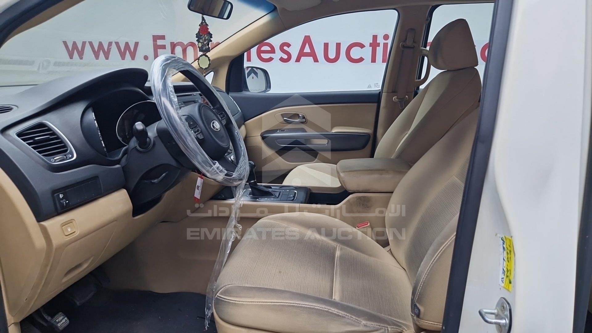 2016 KIA CARNIVAL VIN: KNAMB8128G6156978