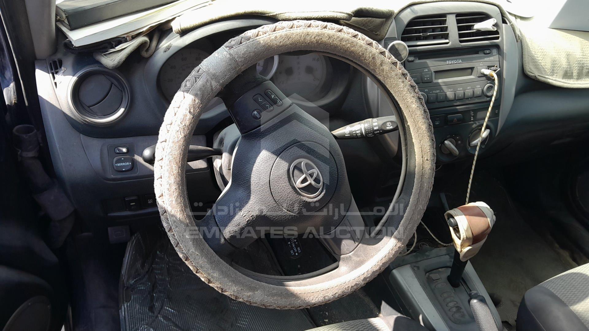 2004 TOYOTA RAV-4 VIN: JTEGD20V740024176