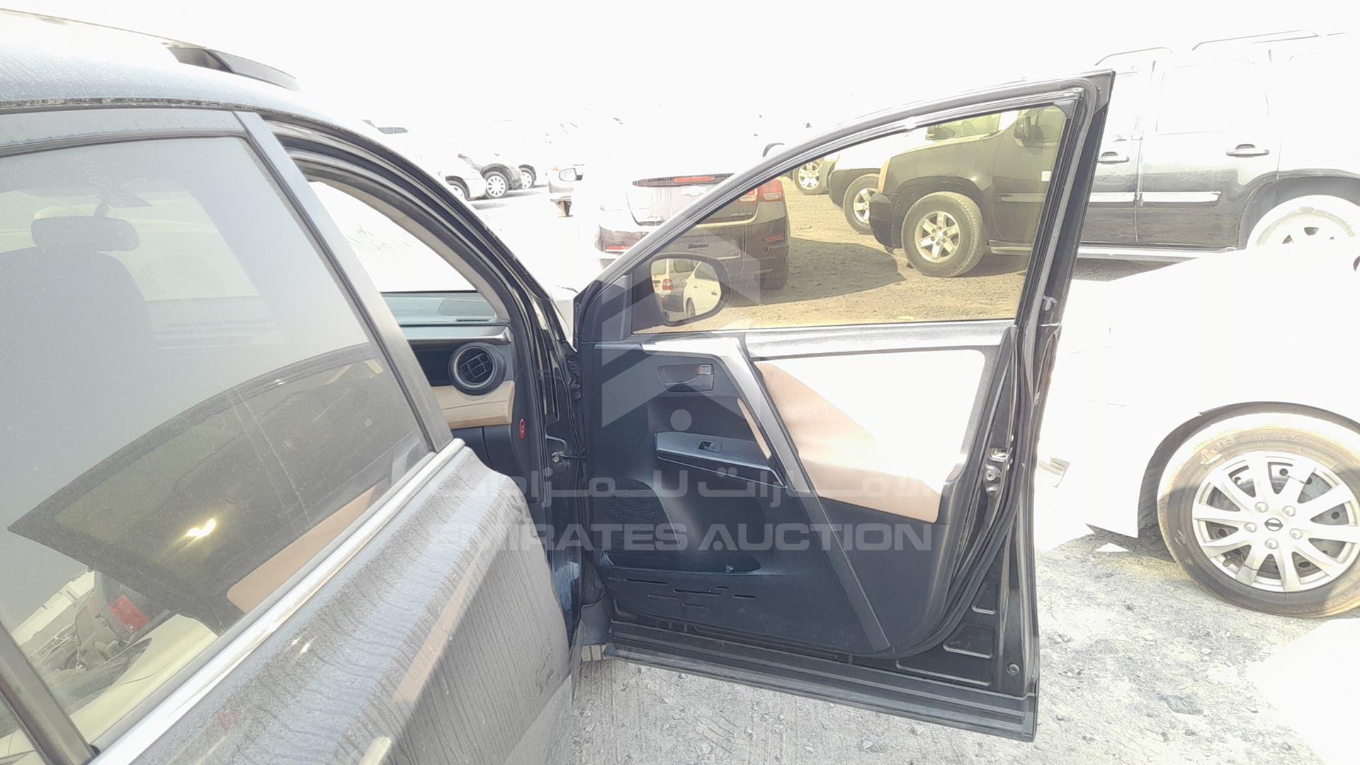 2016 TOYOTA RAV-4 VIN: JTMBF9EV7GD186588