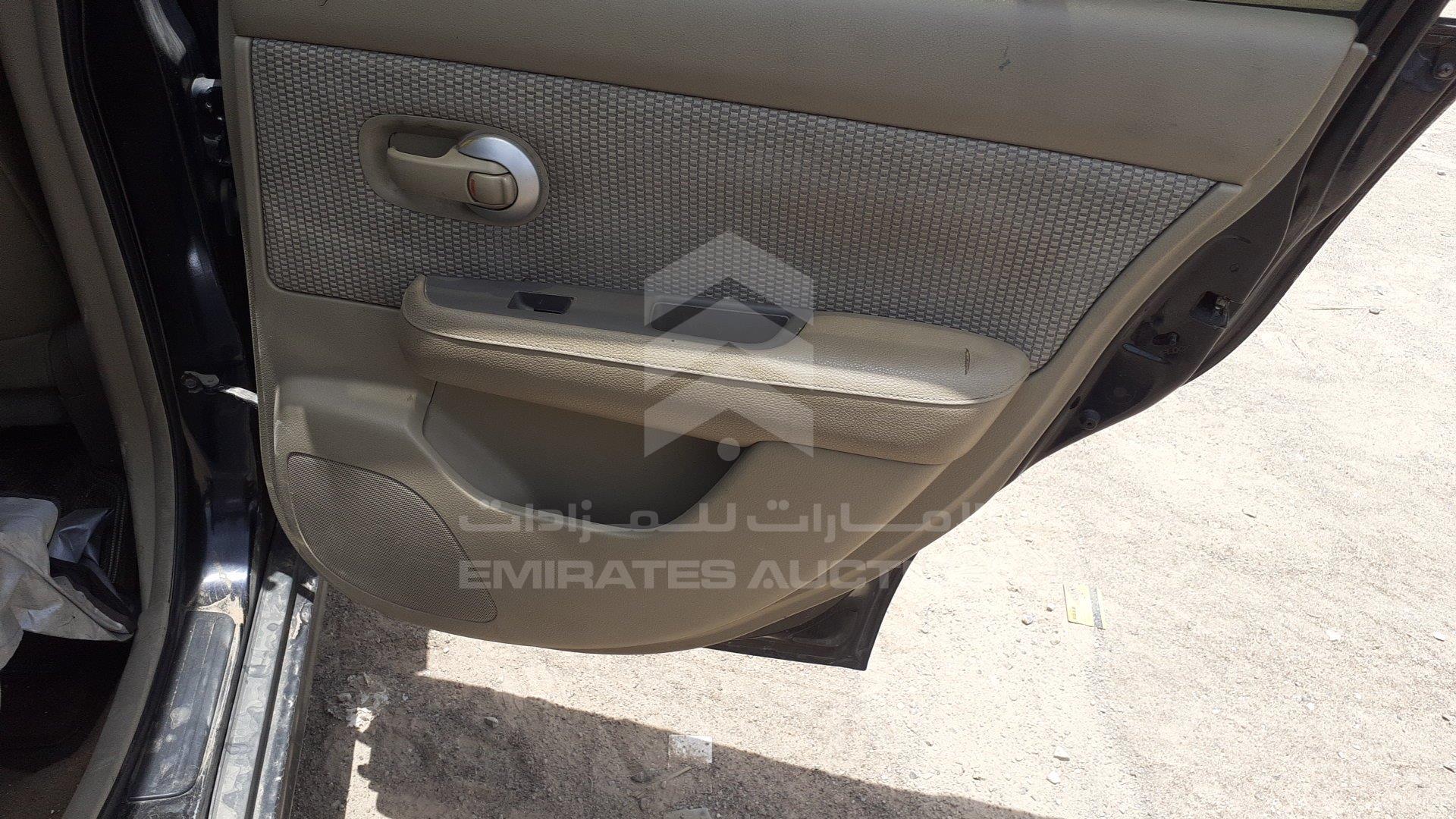 JN1CC13C86T006364 - 2006 Nissan Tiida - #340013