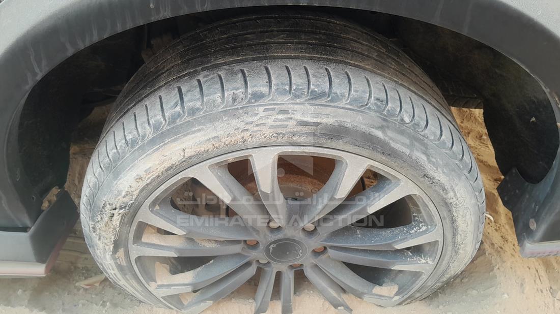 نيسان باترول 2011 — الإطار الخلفي الأيسر — صورة 31