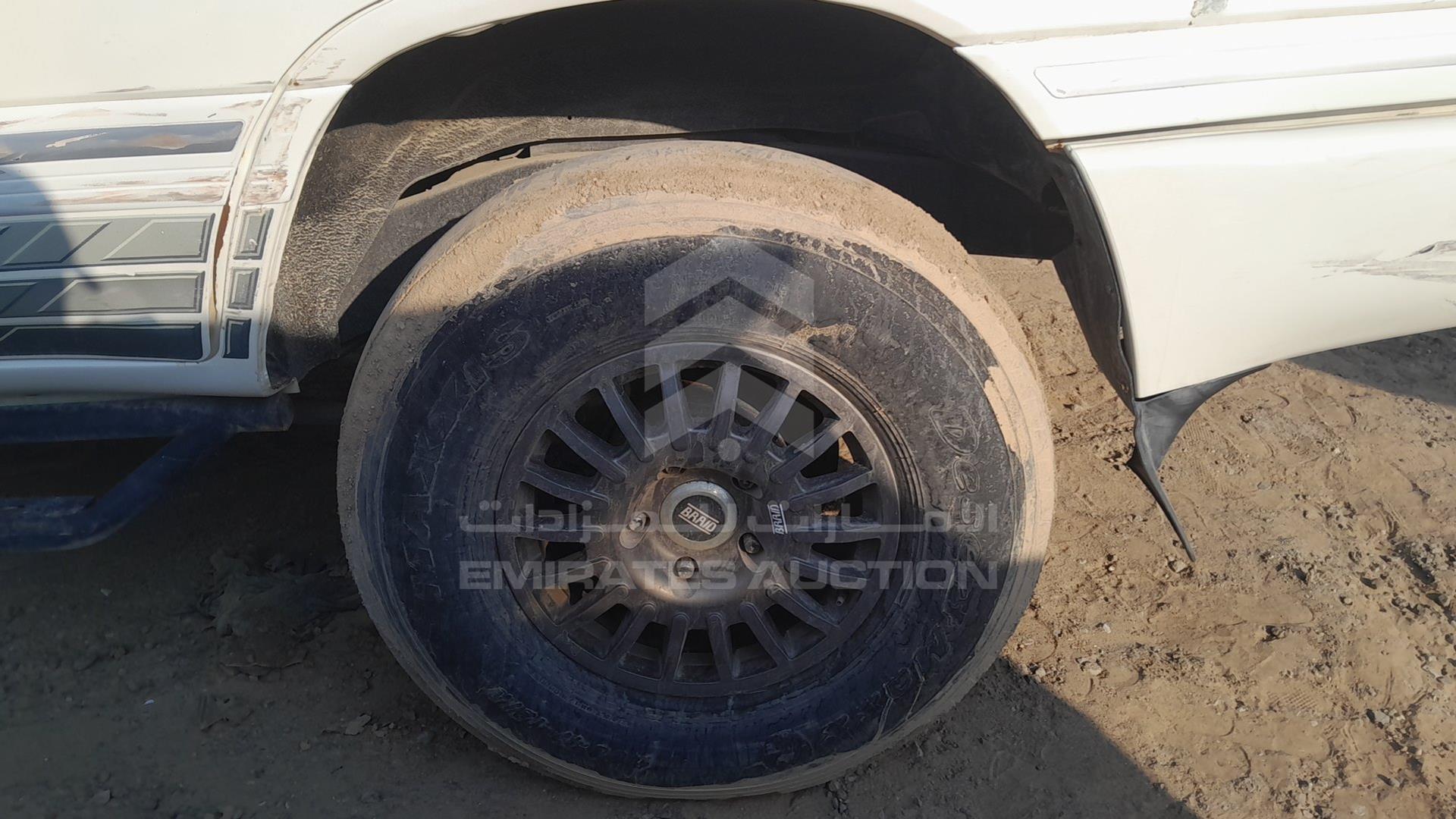 2007 TOYOTA LAND CRUISER VIN: JTEHT05J572106823