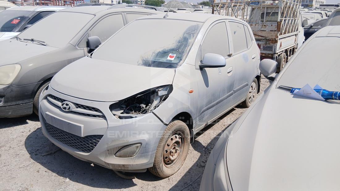 2012 Hyundai I10 — Front Left Angle — Photo 4