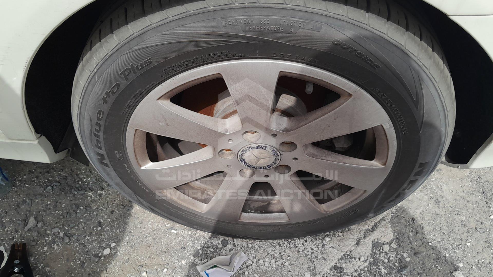 2012 MERCEDES C 200 VIN: WDDGF4JB9CA633511