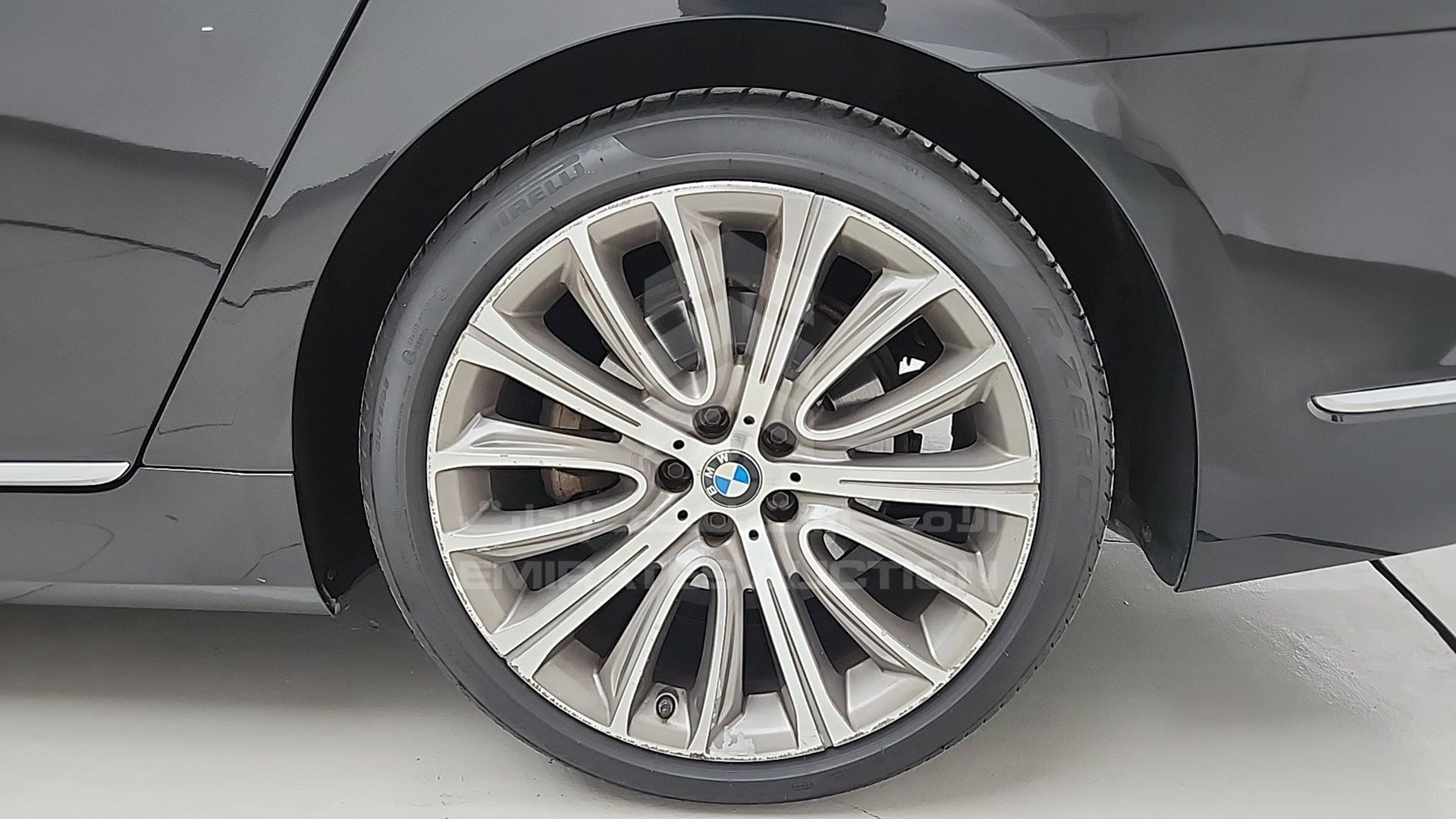 2020 BMW 730 VIN: WBA7T0A01LGJ07815