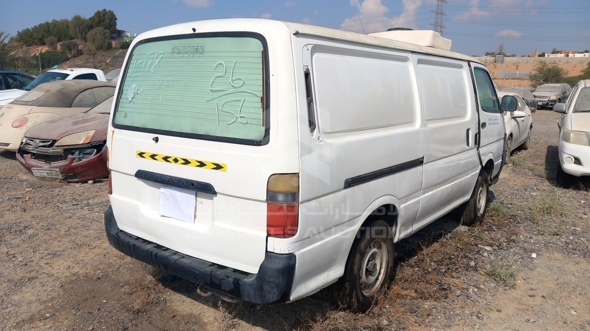 2000 TOYOTA HIACE VIN: JT4ZA1191Y0035729