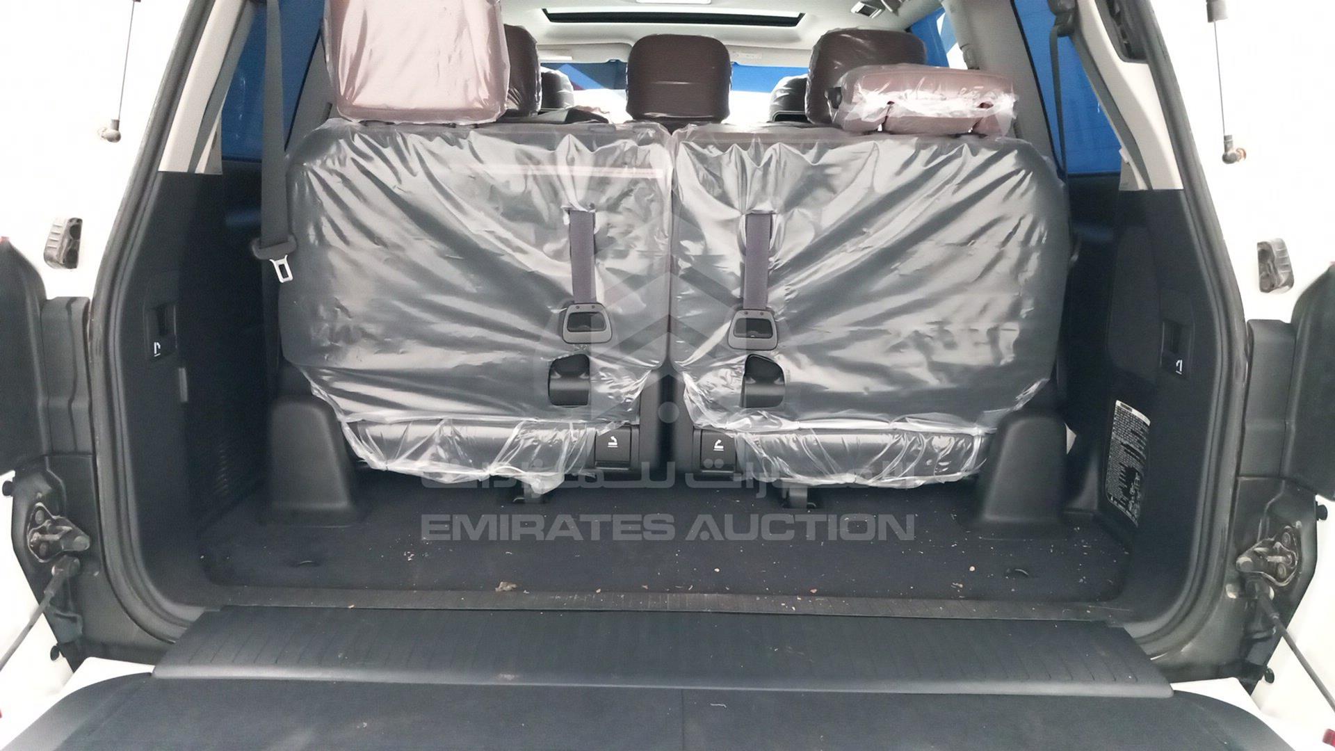 2016 TOYOTA LAND CRUISER VIN: JTMHX05J1G4109165
