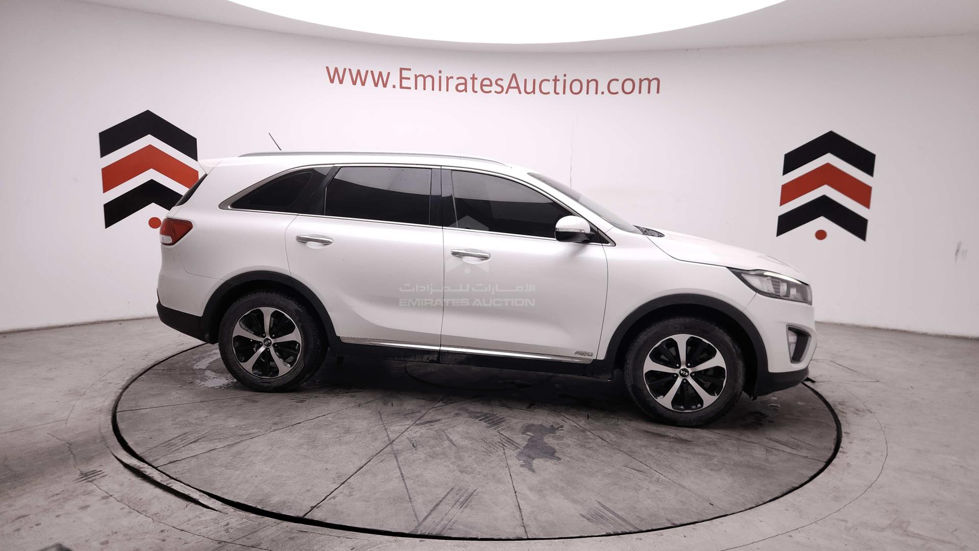 2016 KIA SORENTO VIN: KNAPH8147G5100839
