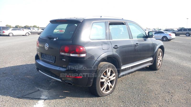 WVGAL27L8AD022244 2010 Volkswagen Touareg photo 8