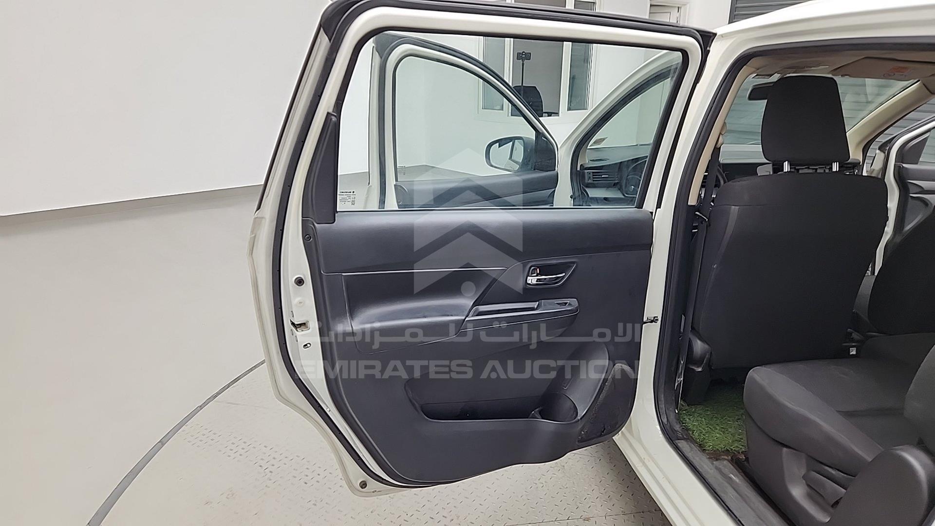 2019 SUZUKI ERTIGA VIN: MA3NC2B19KA124115