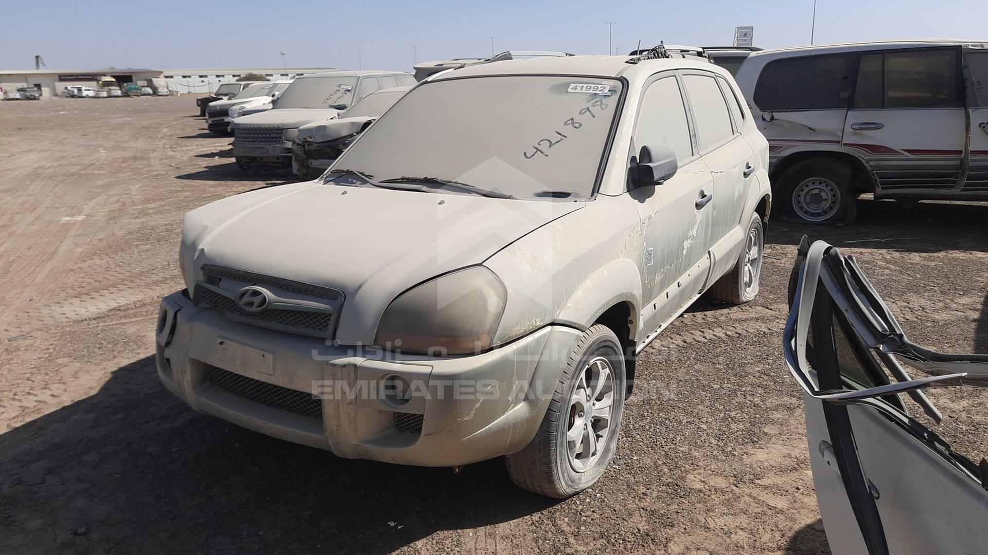 2009 HYUNDAI TUCSON VIN: KMHJM81B29U038399
