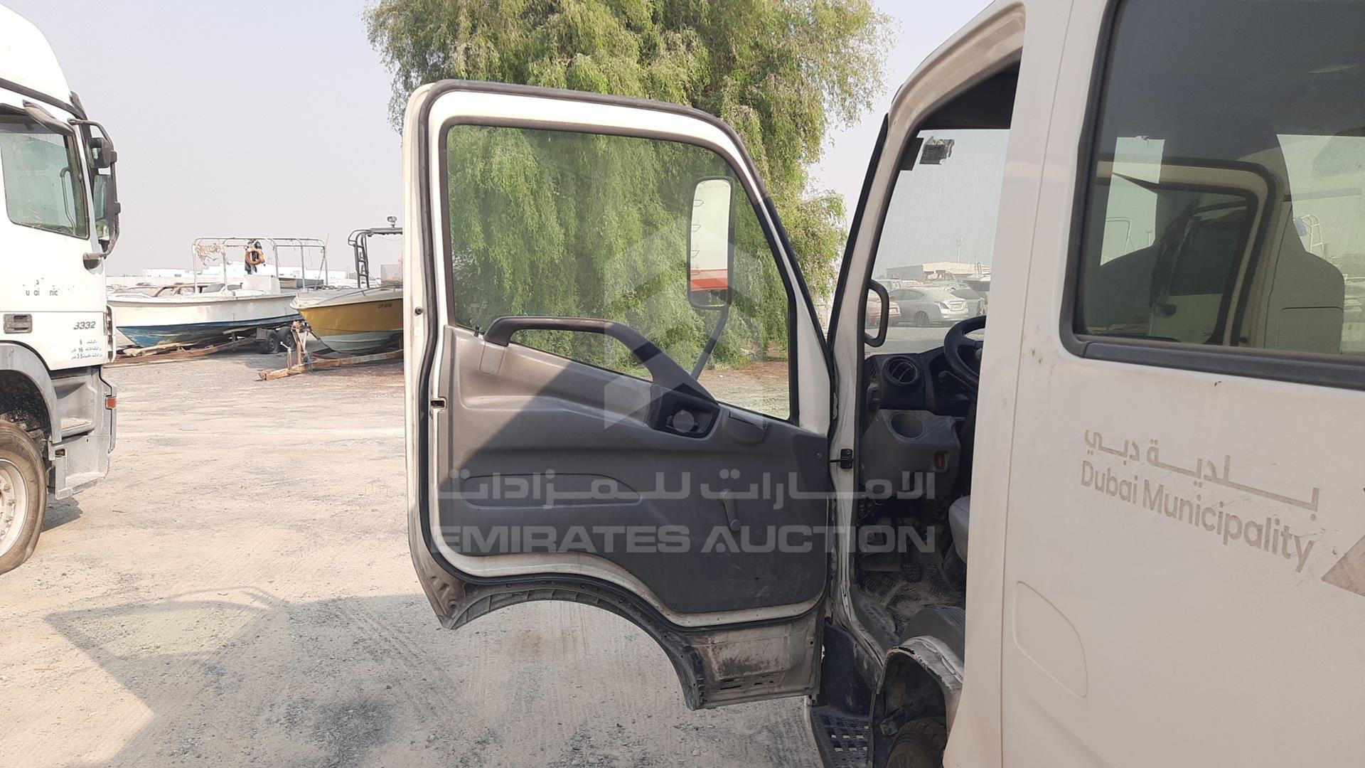 2014 HINO 300 VIN: JHHMCK3H9EK008144