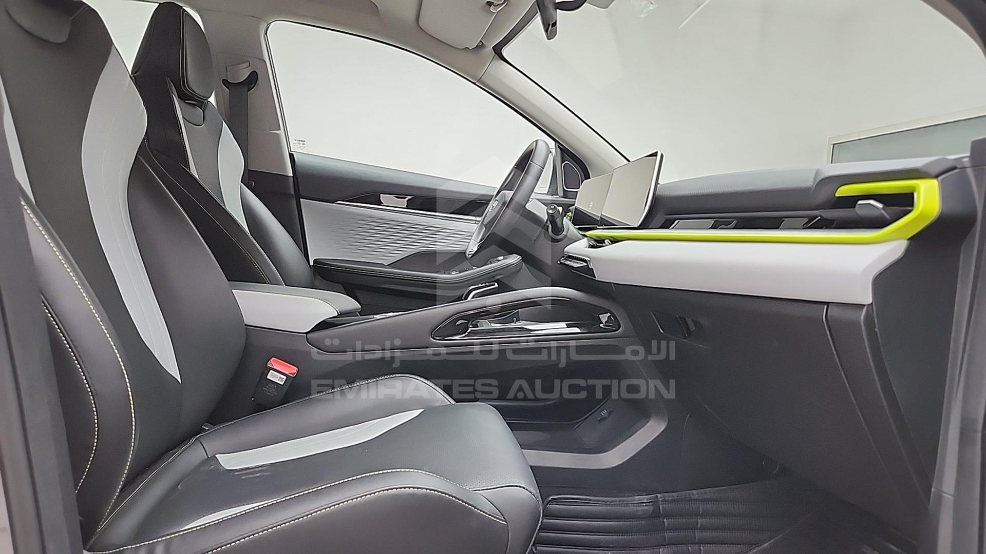 2024 GEELY COOLRAY VIN: LB3762KZXRX506532