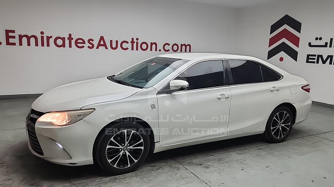 2016 Toyota Camry — Front Left Angle — Photo 5