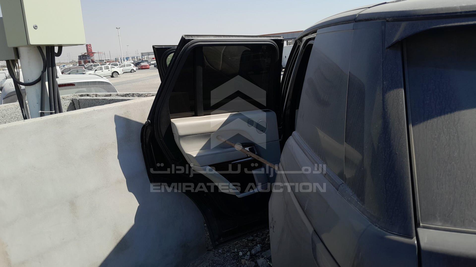 2014 RANGE ROVER VOGUE VIN: SALGA2EF8DA121114